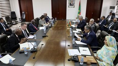 Des membres du gouvernement tiennent une séance de travail avec une mission conjointe de la Banque Mondiale et de la SFI