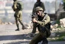 Les forces d'occupation israéliennes effectuent des raids dans des magasins de la ville de Tulkarem, sous forte présence sécuritaire.