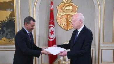 Un message écrit du Président Ghazouani remis à Kaïs Saïed