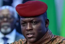 Le Burkina Faso doit « oublier » la démocratie, déclare son dirigeant militaire